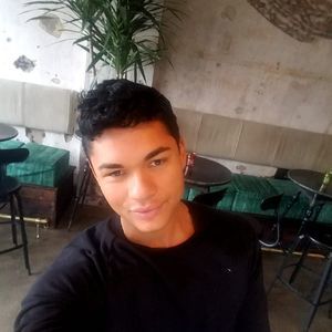 Meet your Posher, Samuel